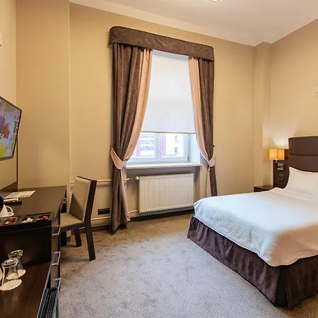 Ilan Hotel 4*